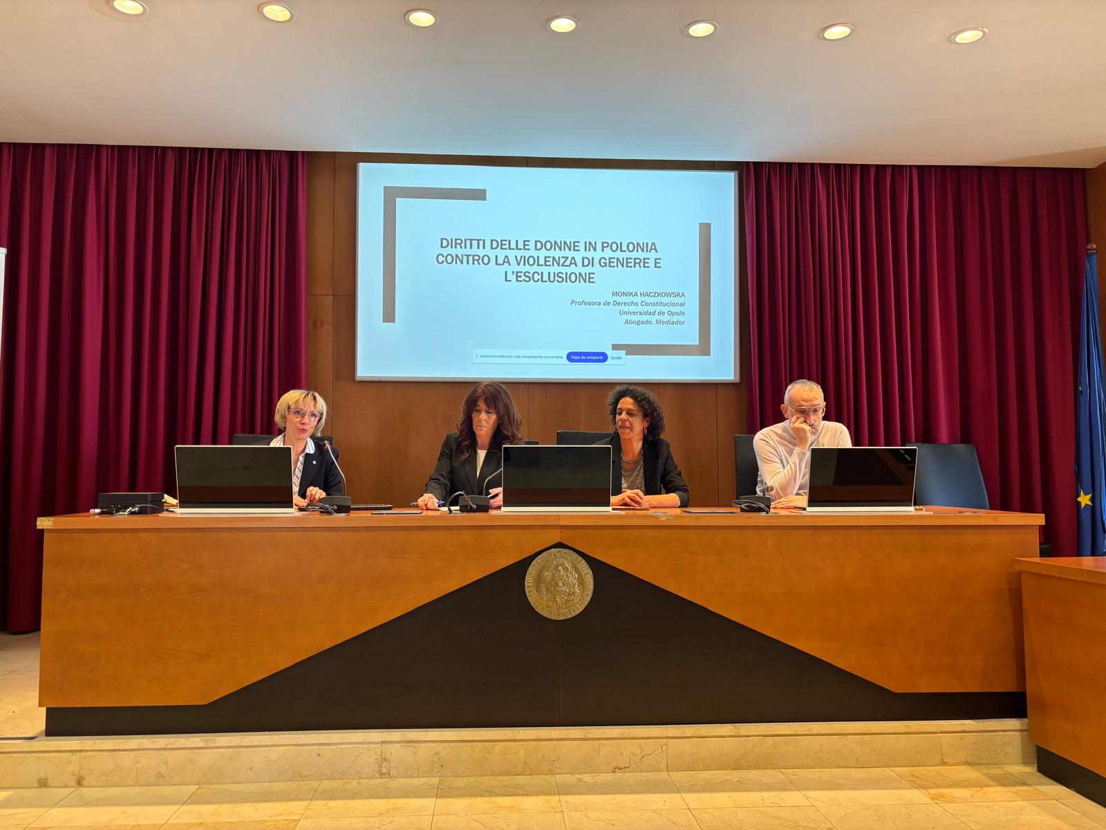 Congreso Internacional Violencia de Genero y Mujeres en Riesgos de Exlusion Social” na Wydziale Prawa Uniwersytetu w Sevilli w Hiszpanii - zdjęcia